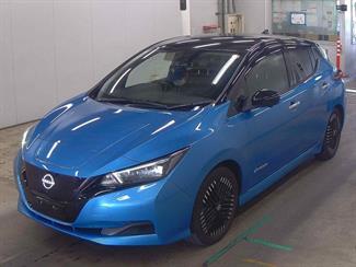 2022 Nissan LEAF - Thumbnail