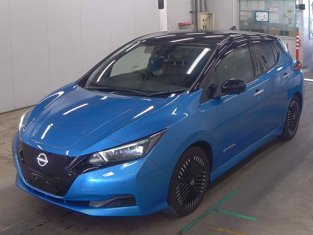 2022 Nissan LEAF