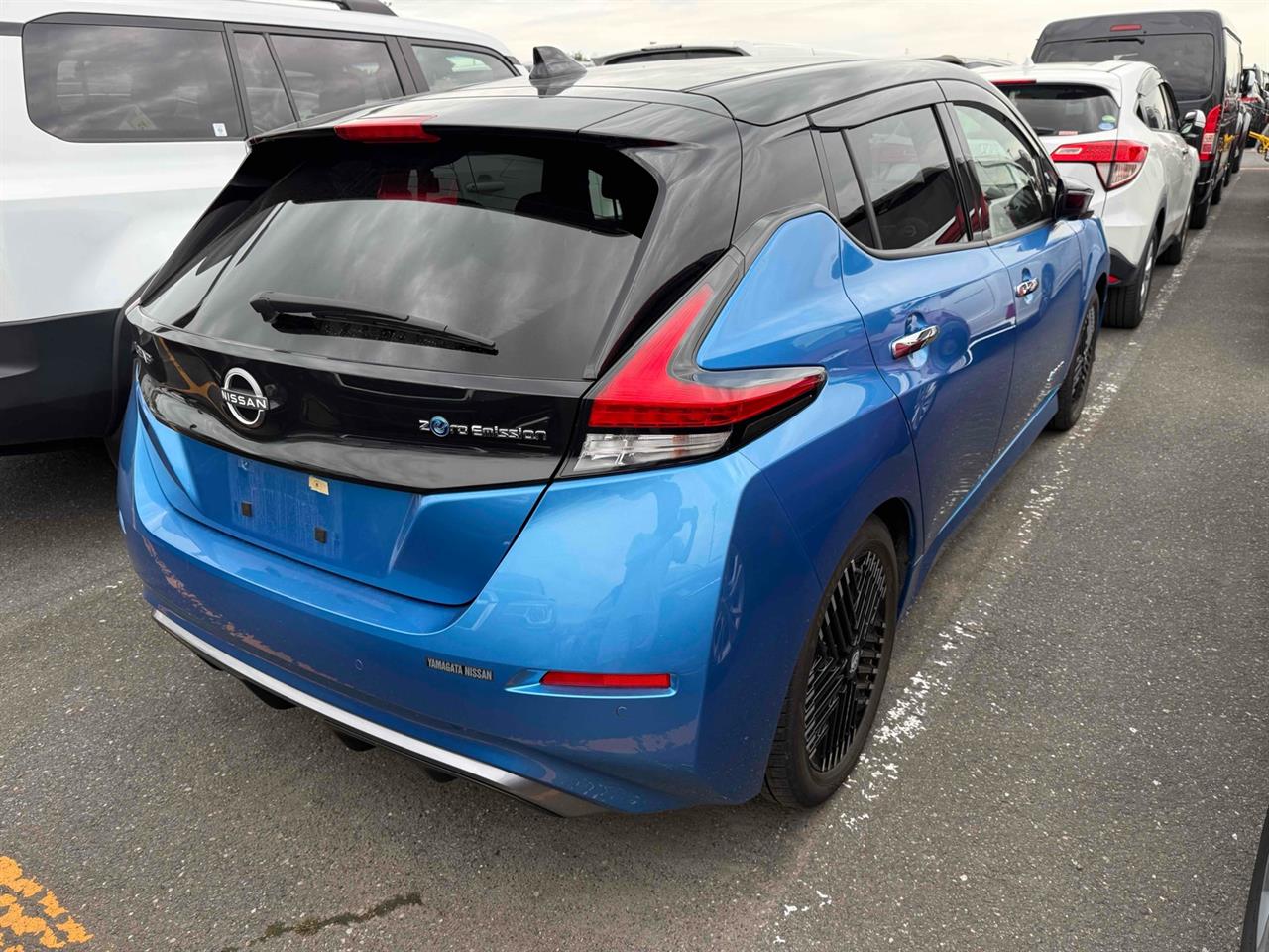 2022 Nissan LEAF