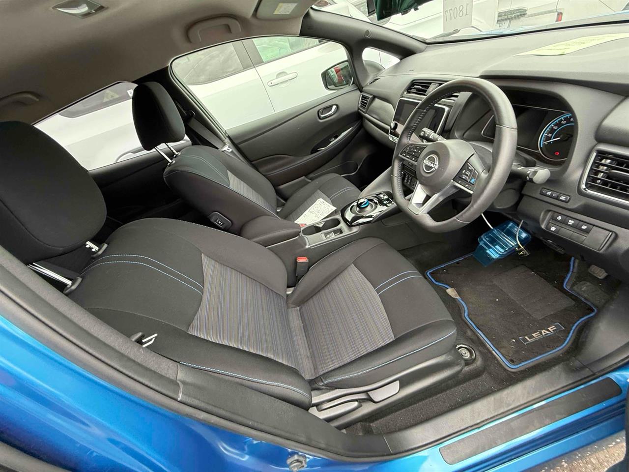 2022 Nissan LEAF