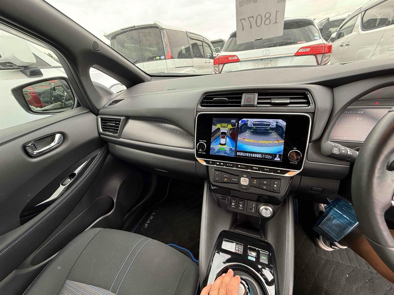 2022 Nissan LEAF