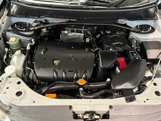 2009 Mitsubishi OUTLANDER - Thumbnail