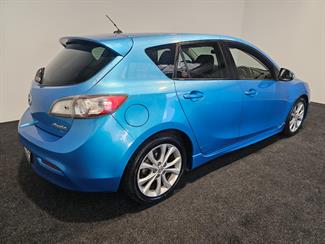 2010 Mazda AXELA - Thumbnail