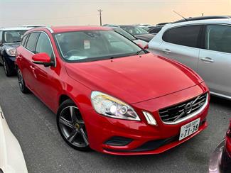 2012 Volvo V60 - Thumbnail