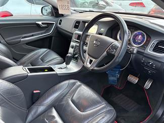 2012 Volvo V60 - Thumbnail