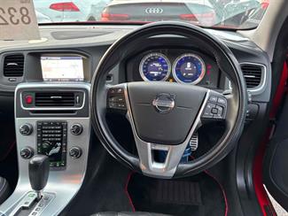 2012 Volvo V60 - Thumbnail