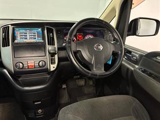 2008 Nissan SERENA - Thumbnail