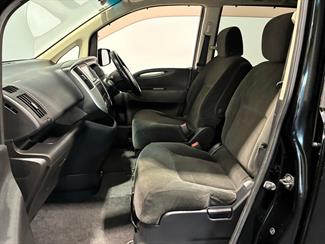 2008 Nissan SERENA - Thumbnail