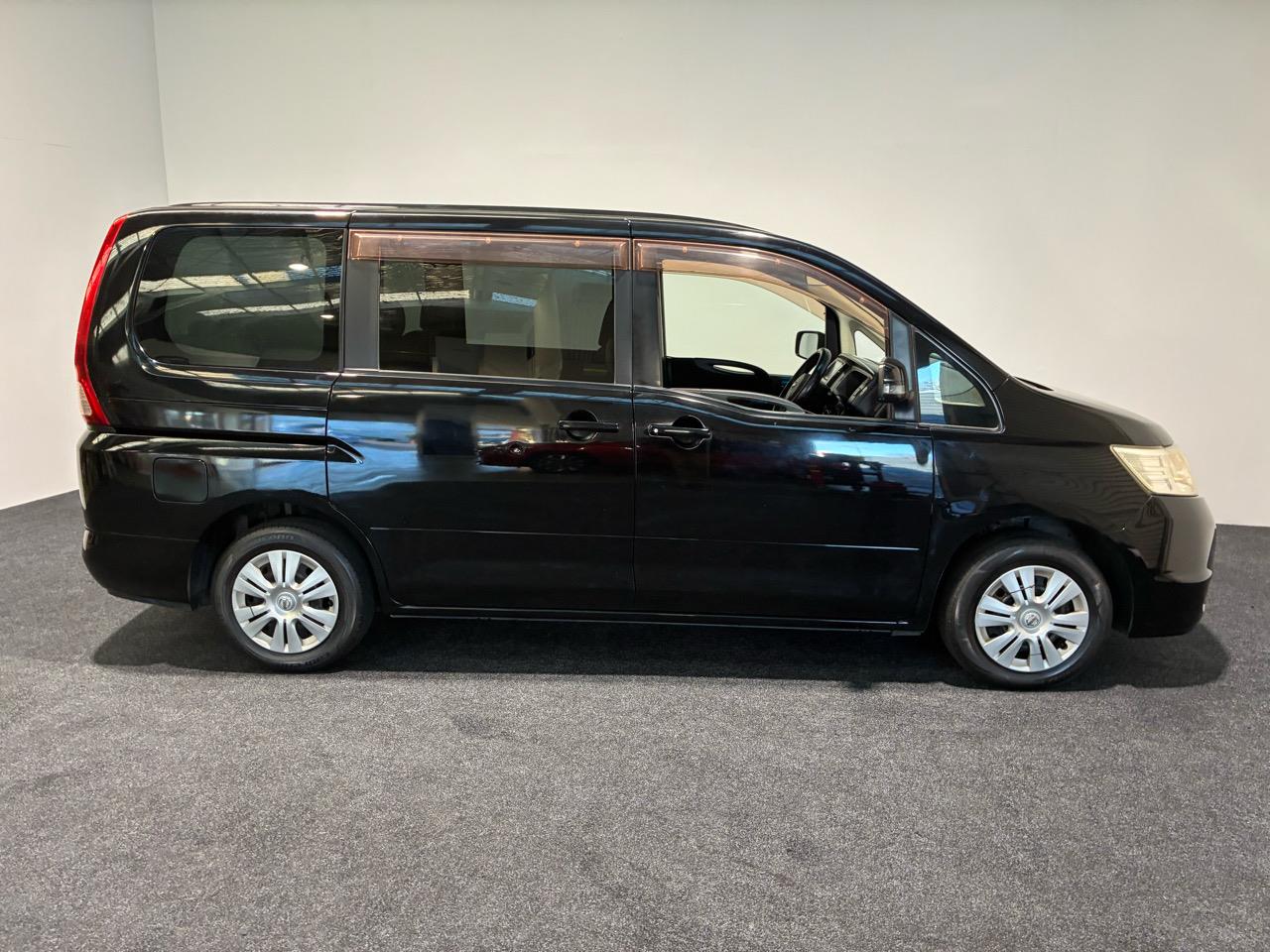 2008 Nissan SERENA