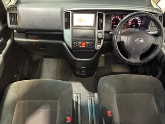 2008 Nissan SERENA - Thumbnail