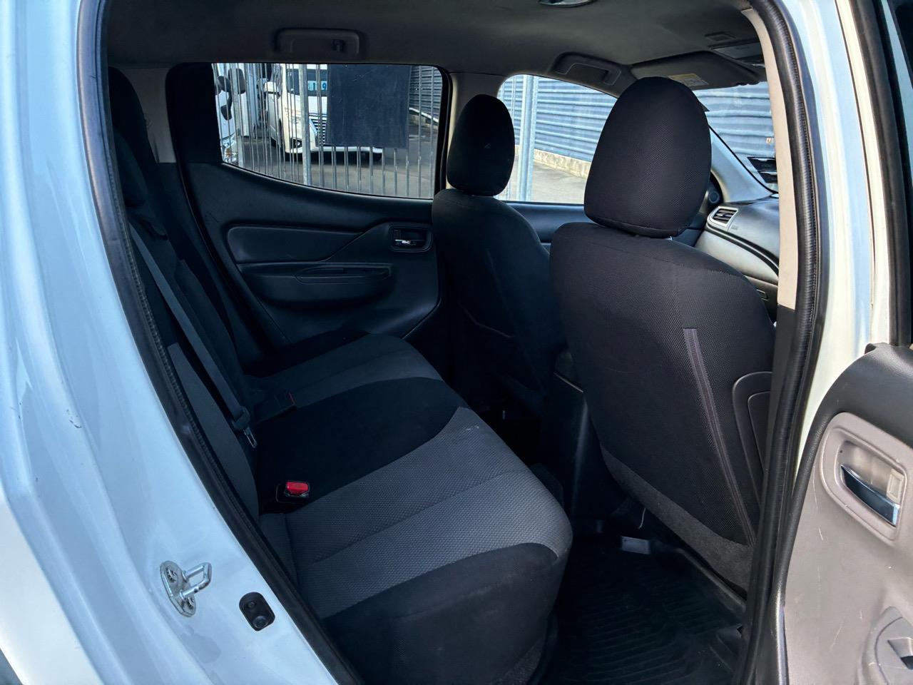 2015 Mitsubishi Triton
