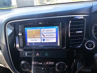 2017 Mitsubishi OUTLANDER - Thumbnail