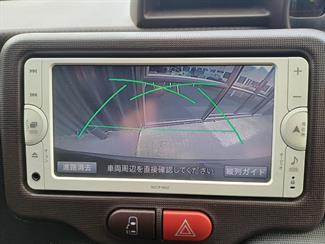 2012 Toyota SPADE - Thumbnail