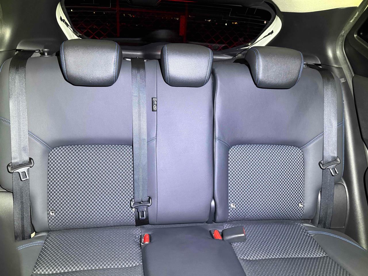 2021 Nissan KICKS