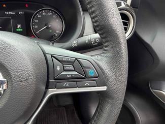 2021 Nissan KICKS - Thumbnail