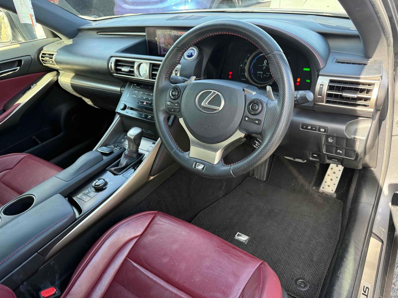 2013 Lexus IS 300H