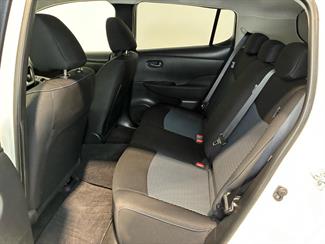 2018 Nissan LEAF - Thumbnail