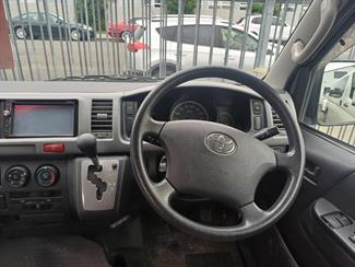 2009 Toyota Hiace - Thumbnail