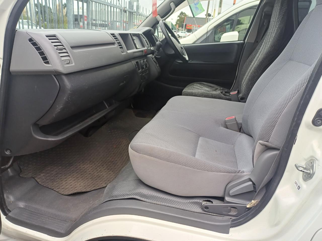 2009 Toyota Hiace