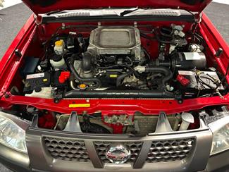 2012 Nissan Navara - Thumbnail