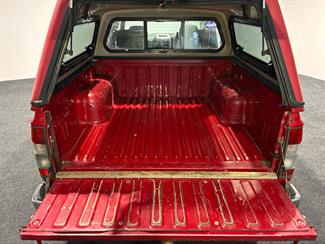2012 Nissan Navara - Thumbnail