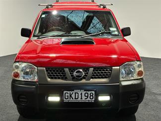 2012 Nissan Navara - Thumbnail
