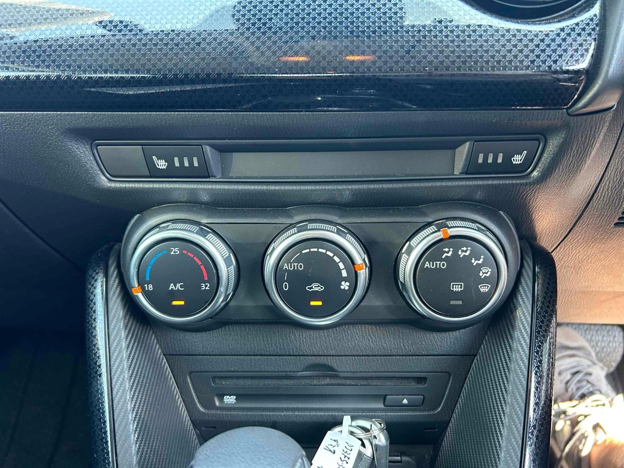 2017 Mazda DEMIO