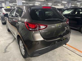 2015 Mazda DEMIO - Thumbnail