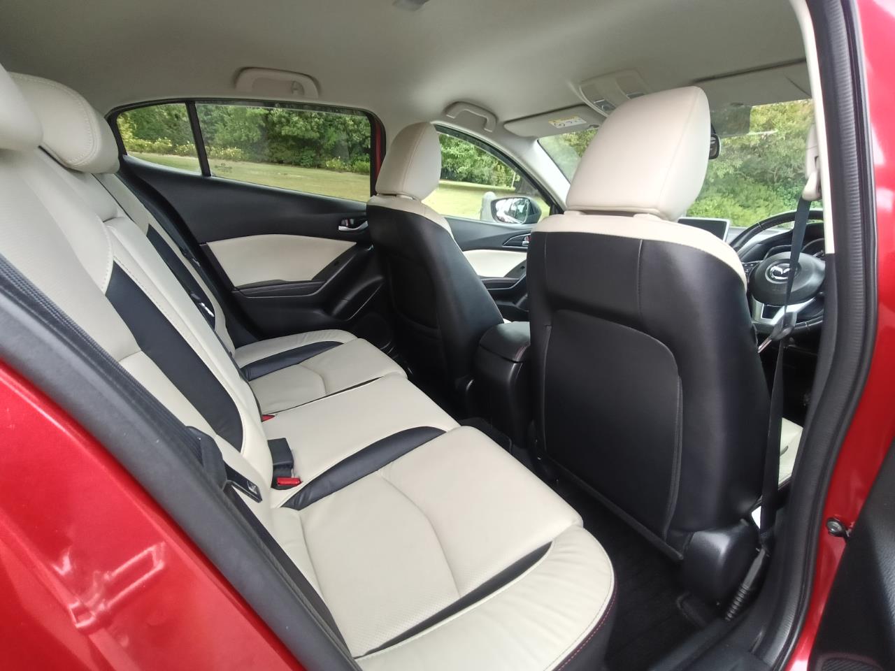 2014 Mazda AXELA