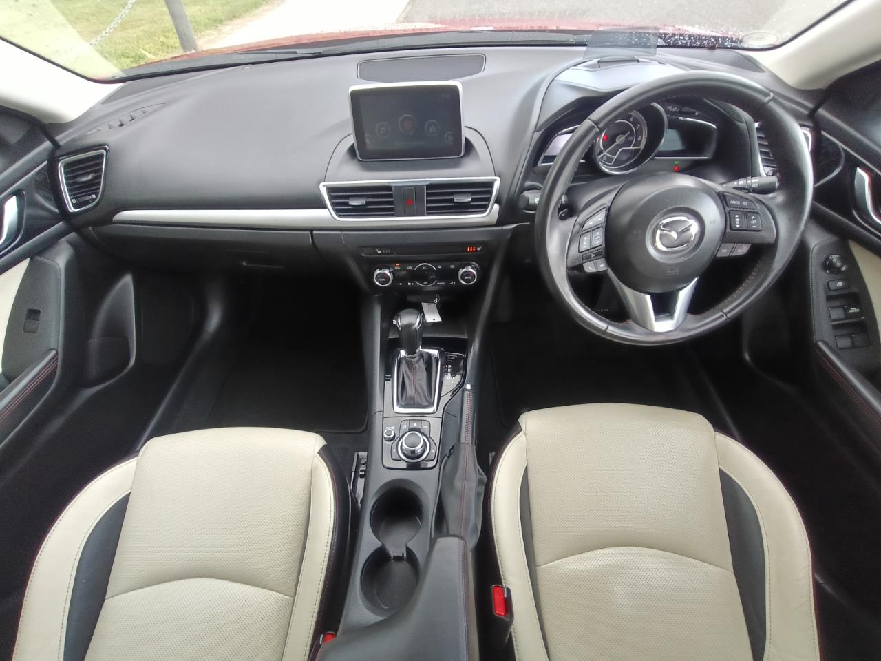 2014 Mazda AXELA