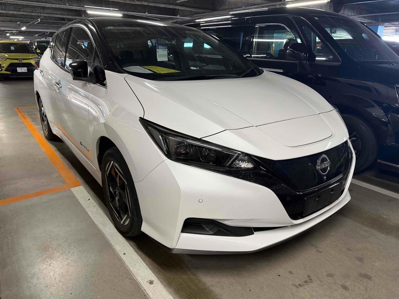 2022 Nissan LEAF