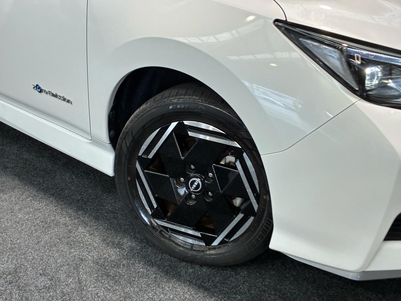 2022 Nissan LEAF