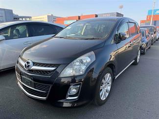 2015 Mazda MPV