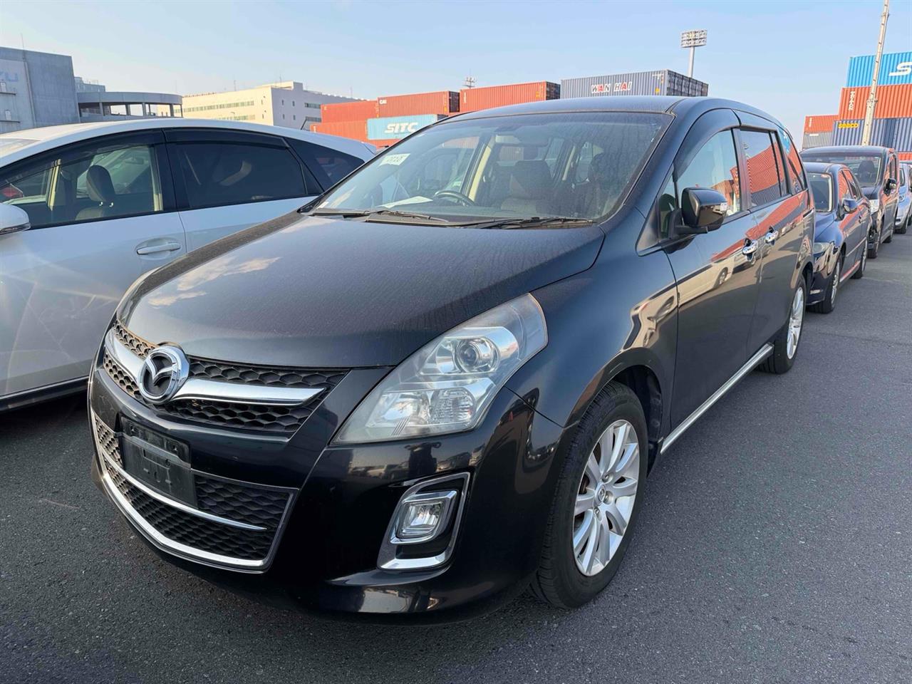 2015 Mazda MPV