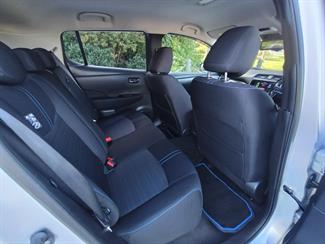 2020 Nissan LEAF - Thumbnail