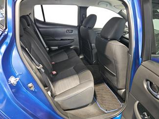 2021 Nissan LEAF - Thumbnail