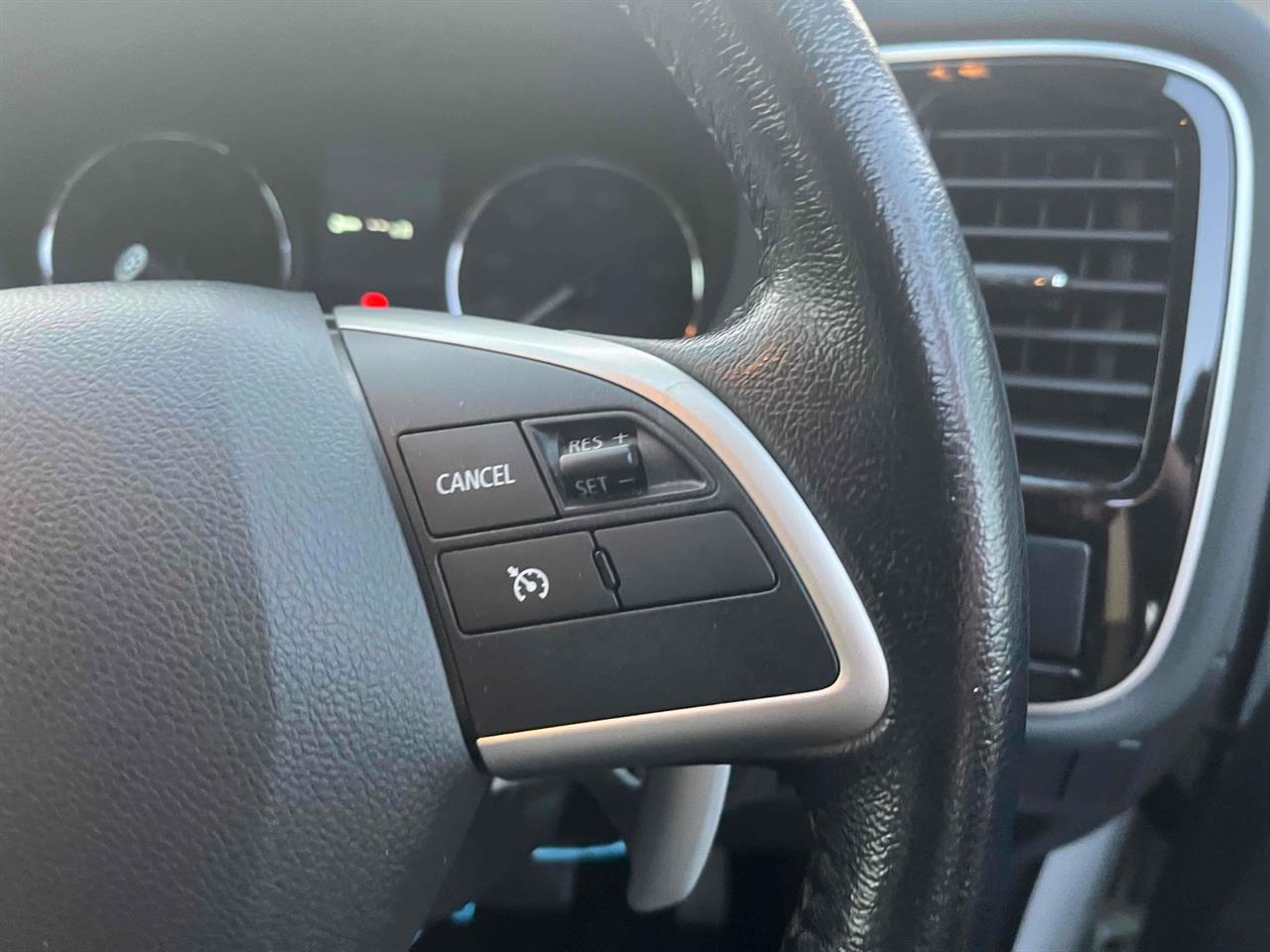 2015 Mitsubishi OUTLANDER