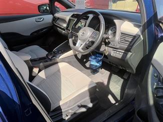 2021 Nissan LEAF - Thumbnail