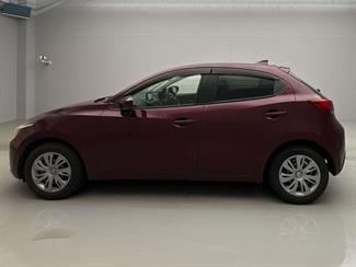 2017 Mazda DEMIO - Thumbnail