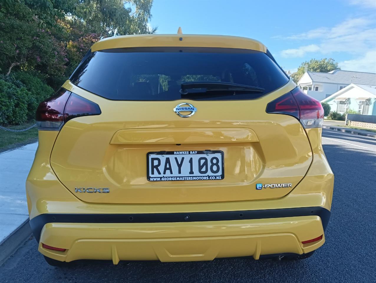 2020 Nissan KICKS