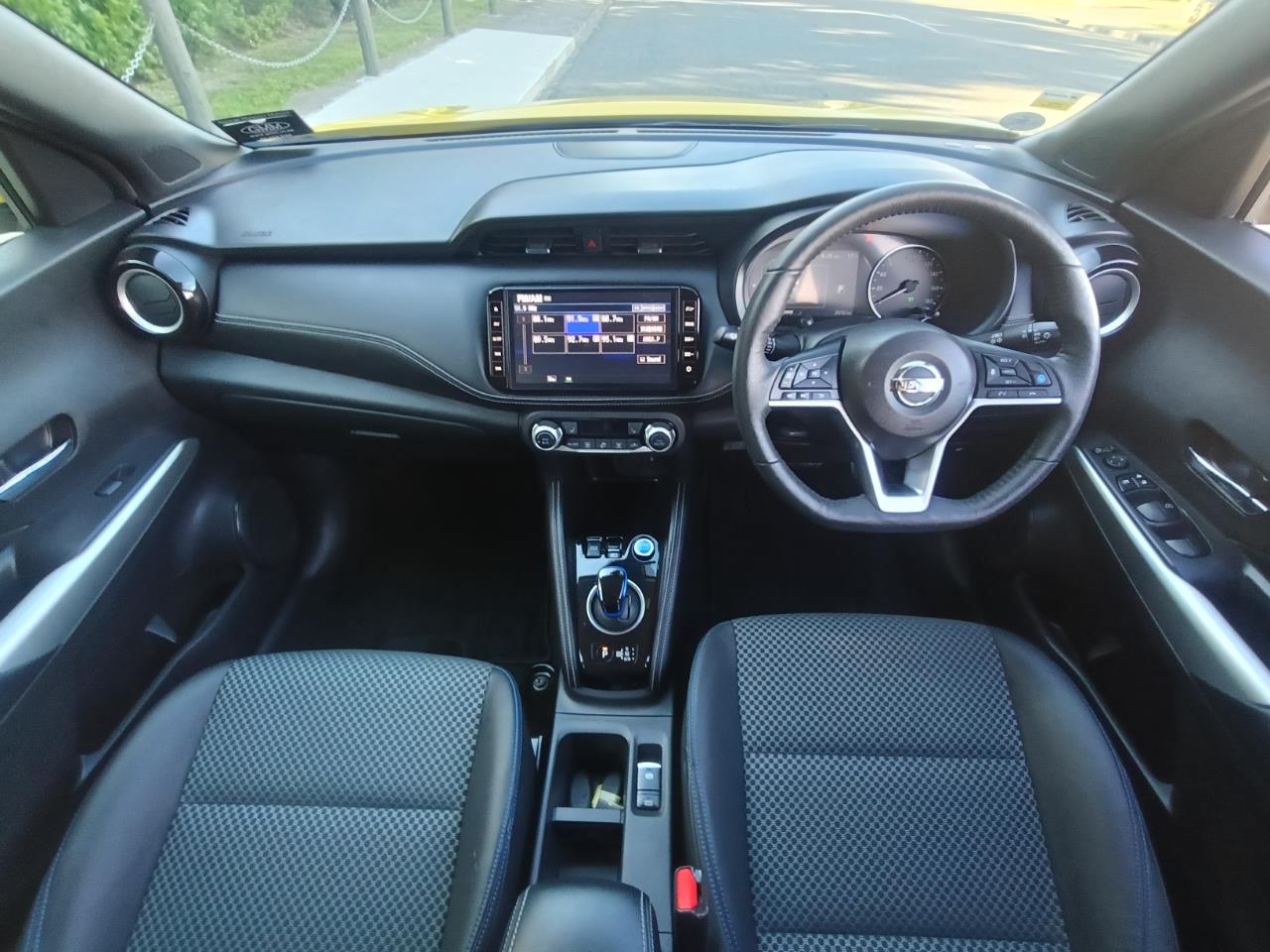 2020 Nissan KICKS