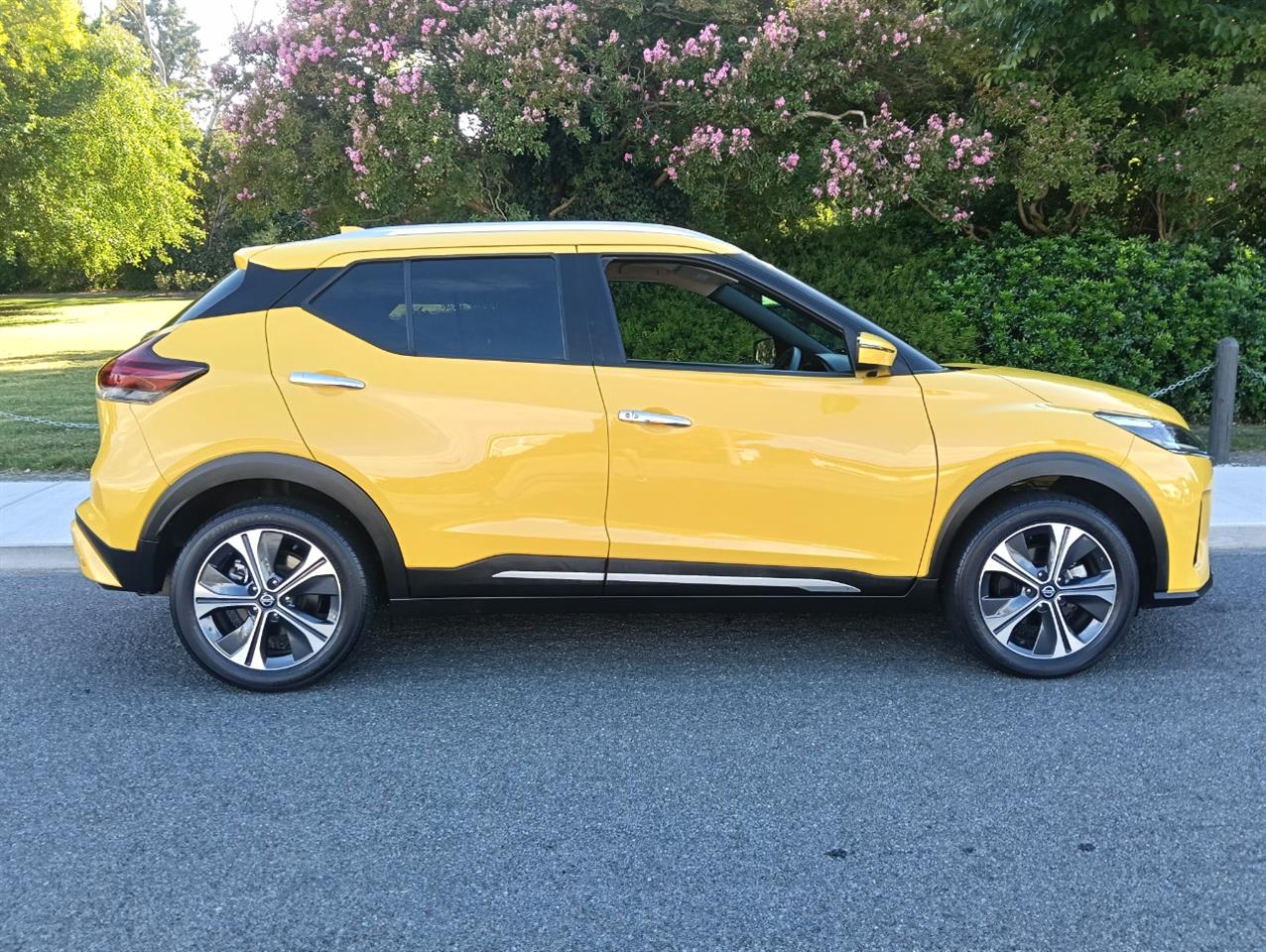 2020 Nissan KICKS