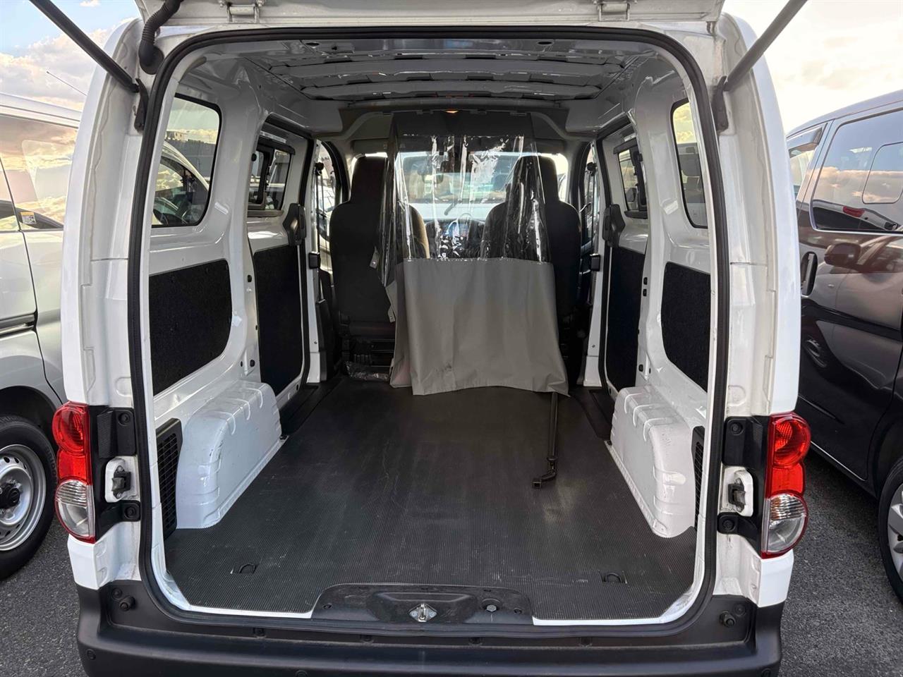 2021 Nissan NV200