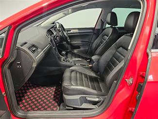 2015 Volkswagen Golf - Thumbnail