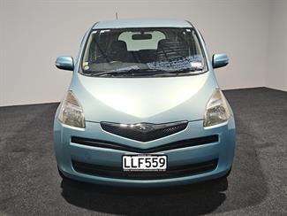 2006 Toyota Ractis - Thumbnail