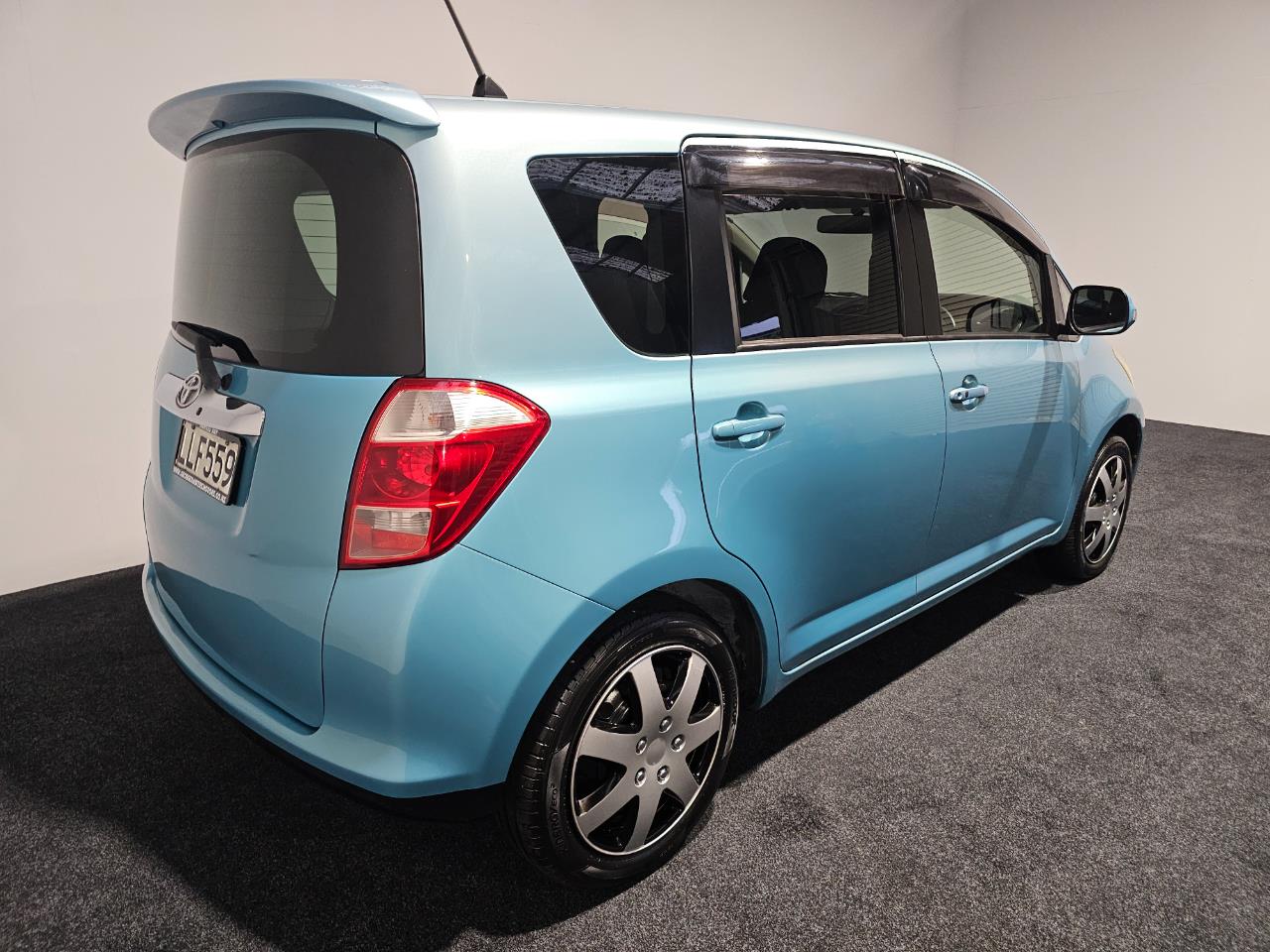 2006 Toyota Ractis