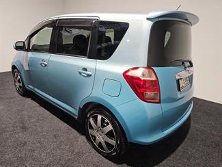 2006 Toyota Ractis - Thumbnail