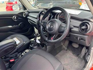 2016 Mini Cooper - Thumbnail