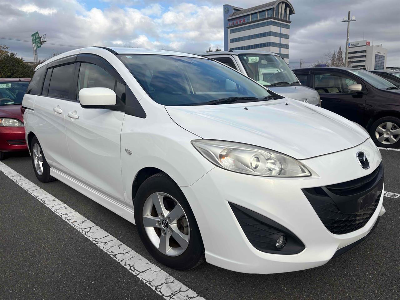 2013 Mazda PREMACY