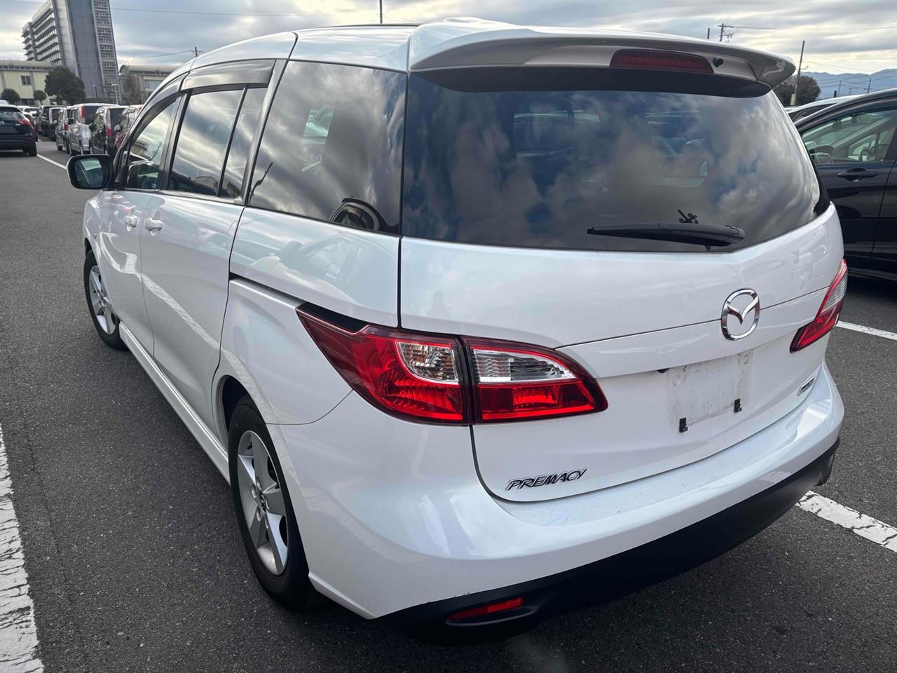 2013 Mazda PREMACY